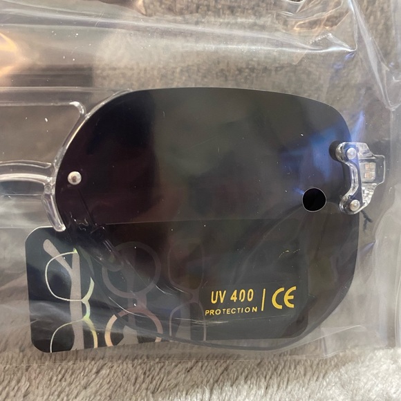 Charcoal ombré Aviator style sunglasses, mutiple colors available. SO CUTE! - Picture 9 of 14